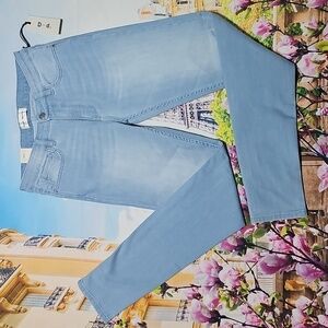 Dish-Denim Adaptive Skinny Light Blue Denim Jeans Size 28 NWT